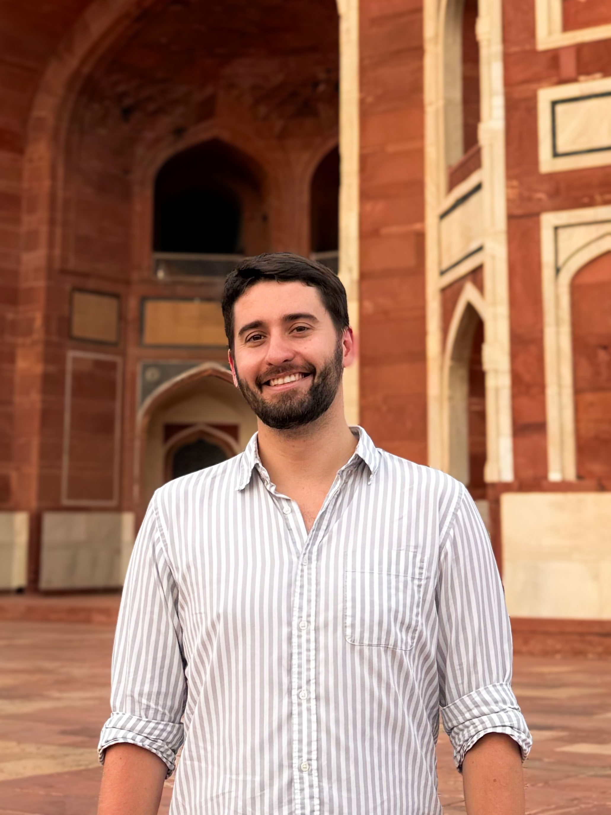 Oliver Tulk headshot