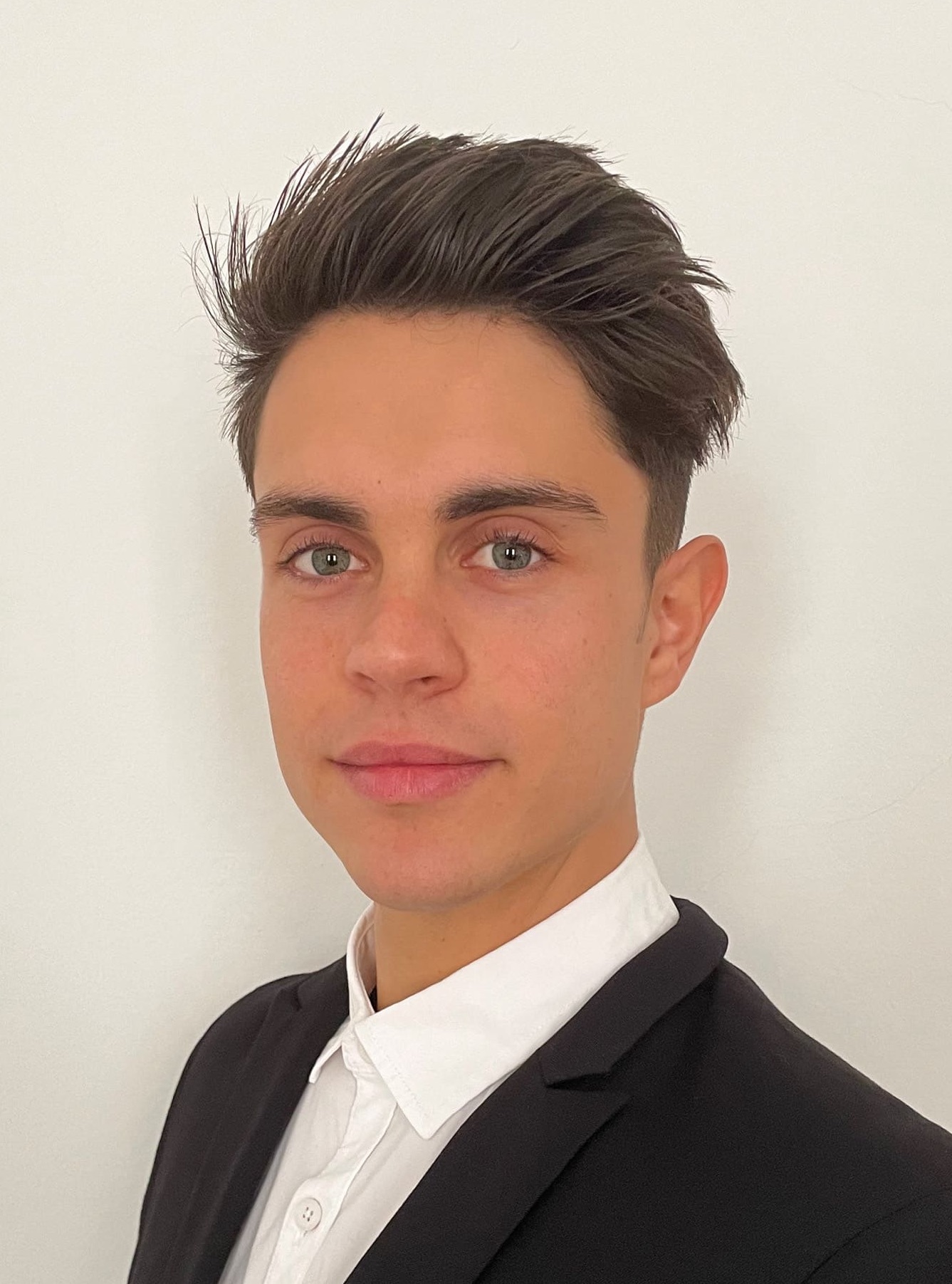 Raffaele Murgia white BG